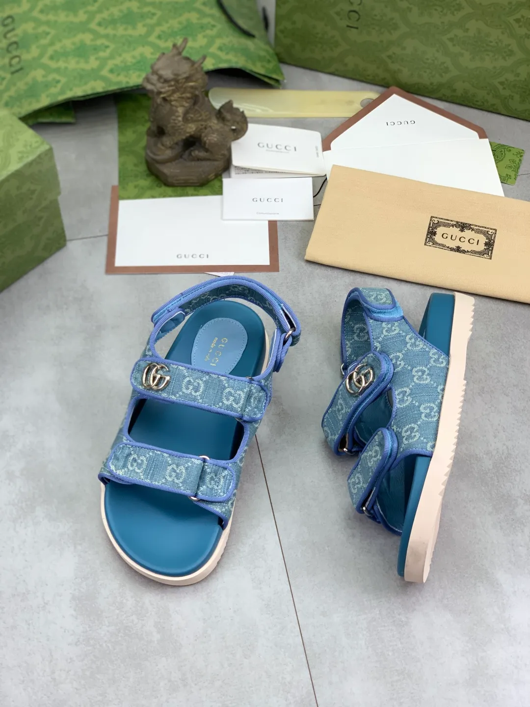 Men's Men's Shoes 💰P460💰【New Style】High Version 🎁🎁🎁 GUCCI New Year of the Snake casual slippers, original official website, perfect workmanship, transmitting a kind of noble luxury, sublimating its definition of luxury in Gucci's high-end extraordinary craftsmanship. Original Gucci double G combination outsole, code number: 35-45, complete package